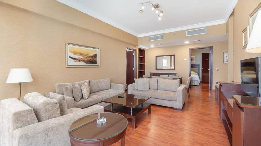 Apartment on Barsha Heights (Tecom), Dubai, 2 bedrooms, 111 m2 / per year