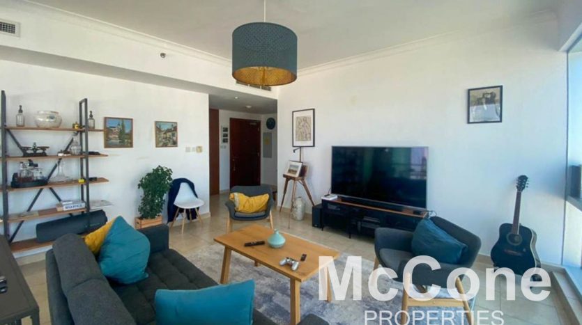 Квартира в The Views, Дубай, 2 спальни, 140.66 м2 / в год