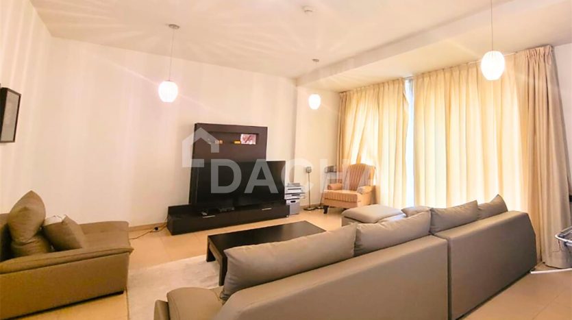 Apartment on Jumeirah Beach Residence, Dubai, 2 bedrooms, 120.1 m2 / per year
