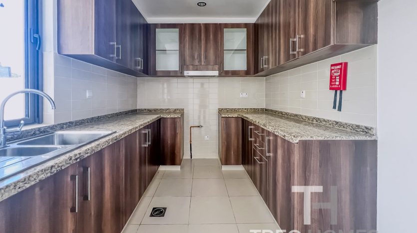 Таунхаус в Рим, Дубай, 3 спальни, 260 м2 / в год