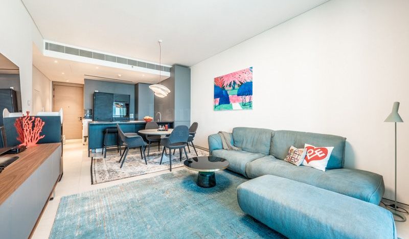 Apartment on Jumeirah Beach Residence, Dubai, 2 bedrooms, 108.3 m2 / per year
