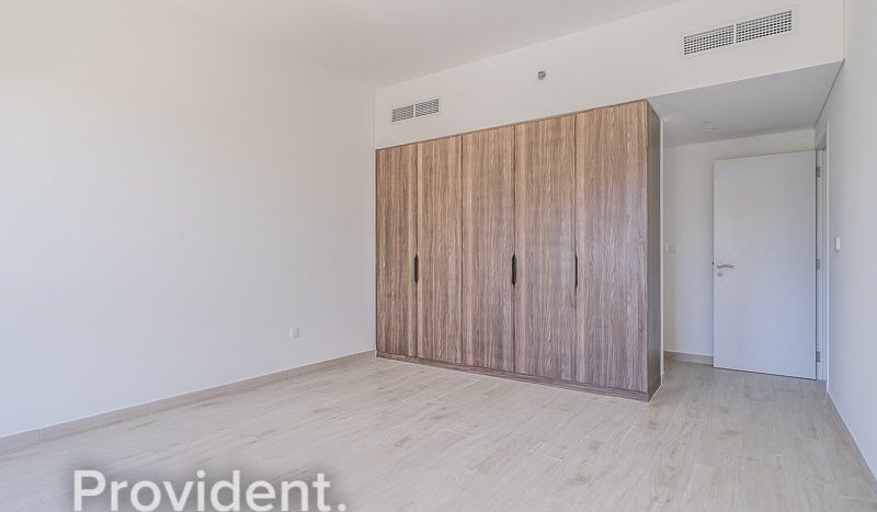 Квартира в Умм-Сукейм, Дубай, 2 спальни, 125.5 м2 / в год