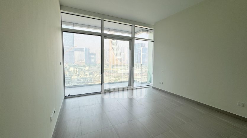 Apartment on Al Kifaf, Dubai, 1 bedroom, 91.7 m2 / per year