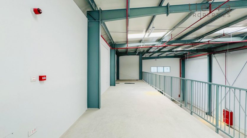 Warehouse Dubai, 288 m2 / per year