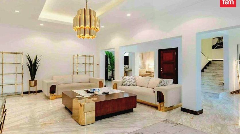 Villa on Palm Jumeirah, Dubai, 3 bedrooms, 423.3 m2 / per year