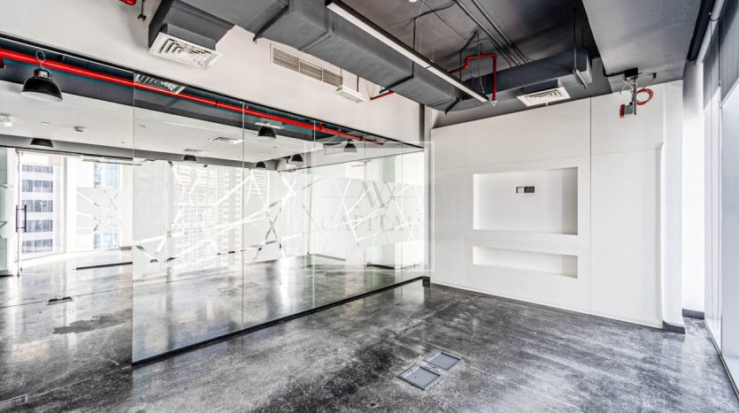 Office on Business Bay, Dubai, 255.4 m2 / per year