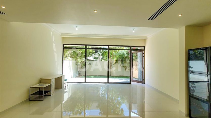 Villa on DAMAC Hills (Akoya by DAMAC), Dubai, 3 bedrooms, 326.7 m2 / per year
