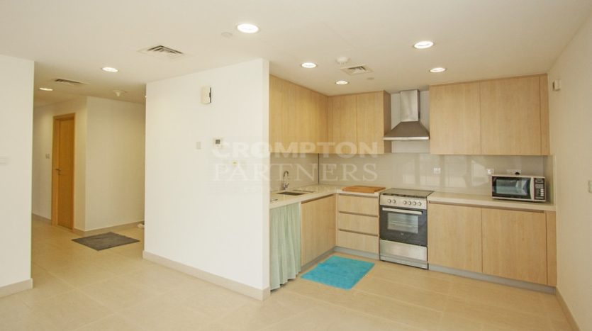 Apartment on Al Raha Beach, Abu-Dhabi, 2 bedrooms, 132.7 m2 / per year