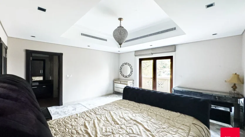 Villa on Al Furjan, Dubai, 6 bedrooms, 874.7 m2 / per year