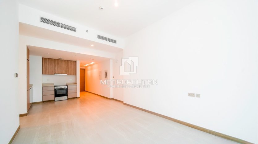 Apartment on Business Bay, Dubai, 2 bedrooms, 103 m2 / per year