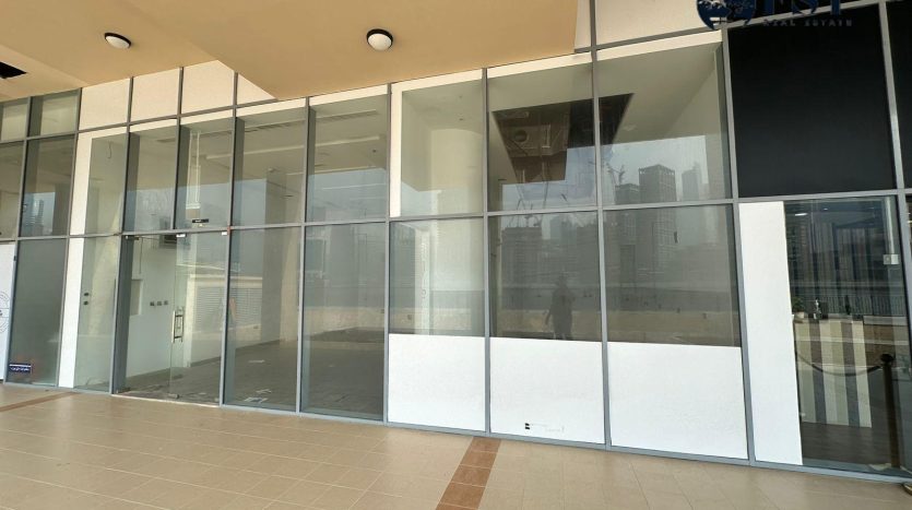 Shop on Business Bay, Dubai, 131.1 m2  | Foto 1
