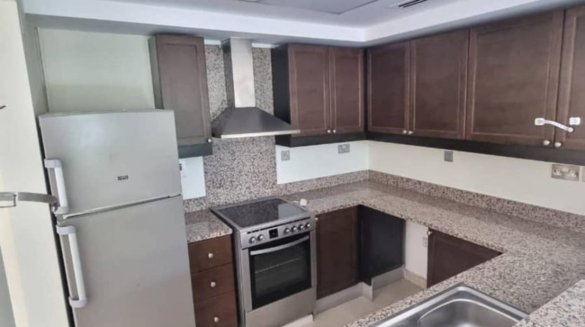 Townhouse on Jumeirah Village Triangle, Dubai, 1 bedroom, 180 m2 / per year