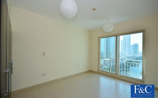 Apartment on The Views, Dubai, 2 bedrooms, 136 m2 / per year