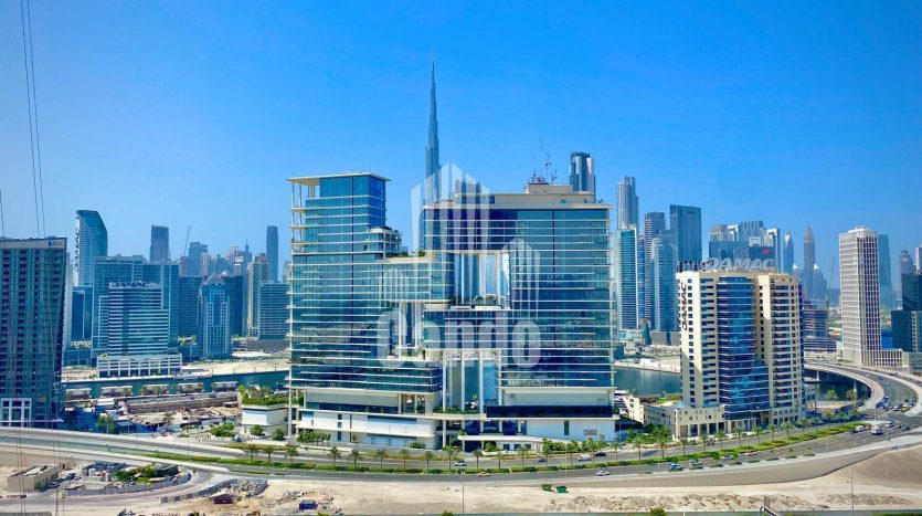 Квартира в Бизнес-Бэй, Дубай, 1 спальня, 87.2 м2 / в год