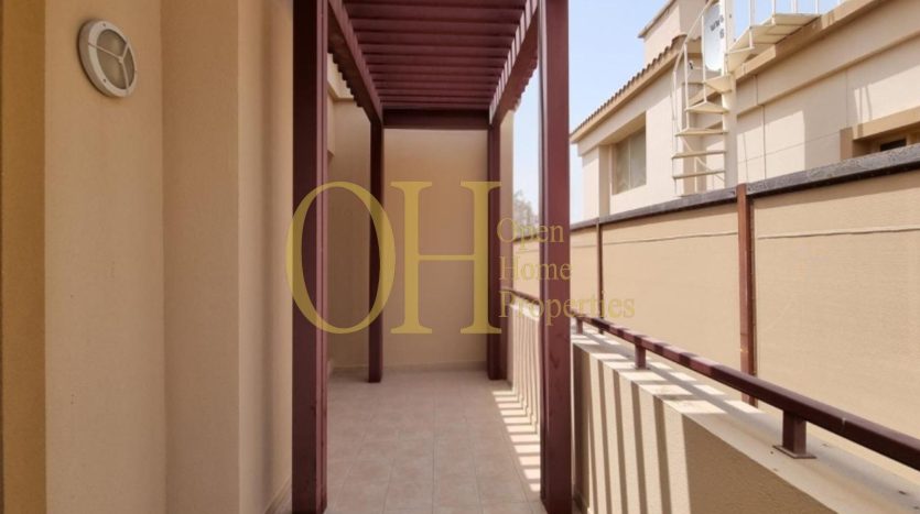 Villa on Khalifa City, Abu-Dhabi, 5 bedrooms, 547.4 m2  | Foto 2