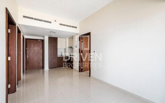 Apartment on Business Bay, Dubai, 2 bedrooms, 85 m2 / per year