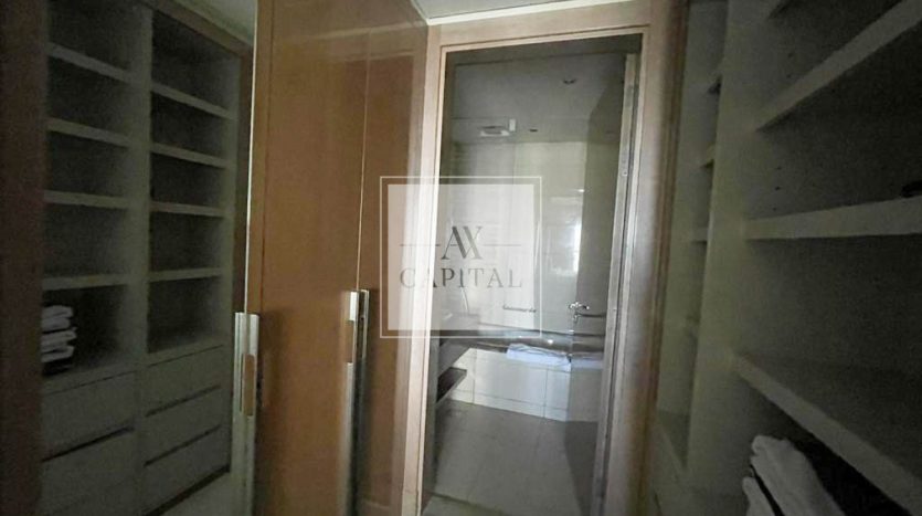 Apartment on Business Bay, Dubai, 2 bedrooms, 140.9 m2 / per year