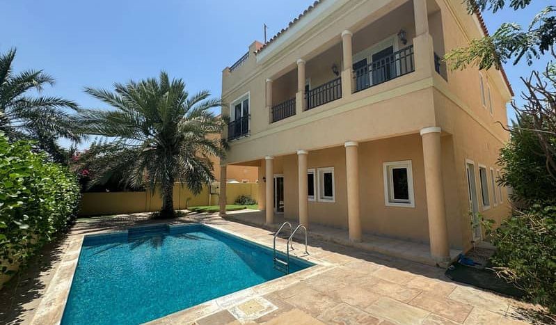 Вилла в The Villa, Дубай, 5 спален, 557 м2 / в год