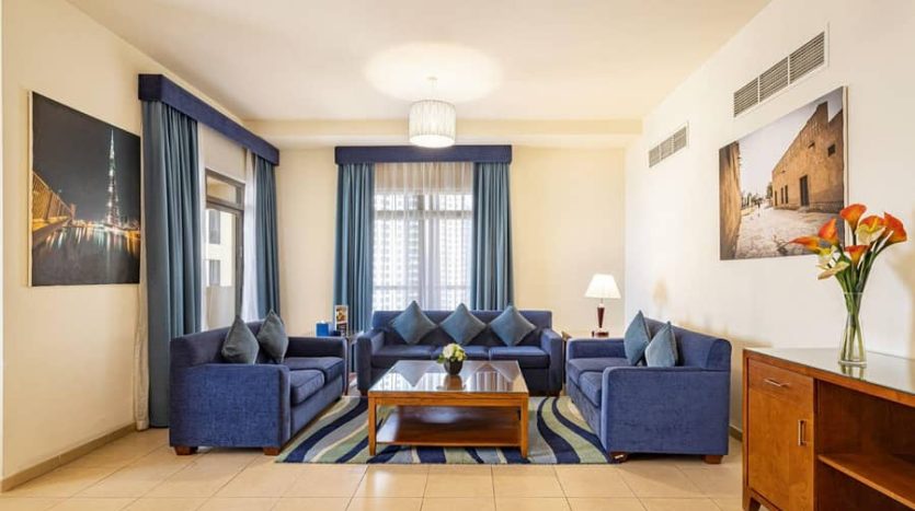 Apartment on Jumeirah Beach Residence, Dubai, 2 bedrooms, 127.00 m2 / per year