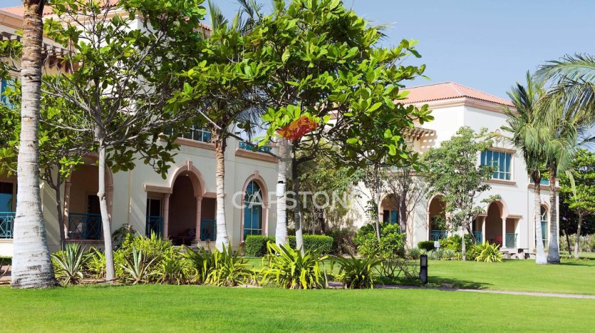 Villa on Al Raha Beach, Abu-Dhabi, 2 bedrooms, 500 m2 / per year