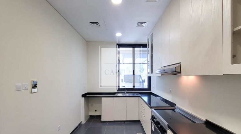 Вилла в DAMAC Hills (Akoya by DAMAC), Дубай, 3 спальни, 326.8 м2 / в год