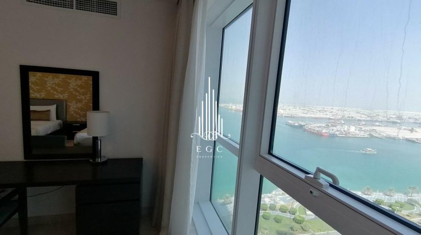 Квартира в Corniche Road, Абу-Даби, 2 спальни, 102 м2 / в год
