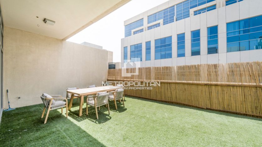 Apartment on Business Bay, Dubai, 1 bedroom, 141 m2  | Foto 1