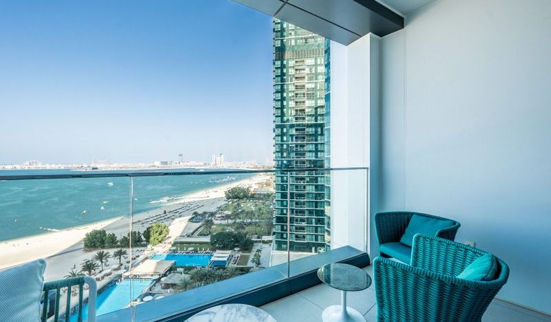 Apartment on Jumeirah Beach Residence, Dubai, 2 bedrooms, 108.3 m2 / per year