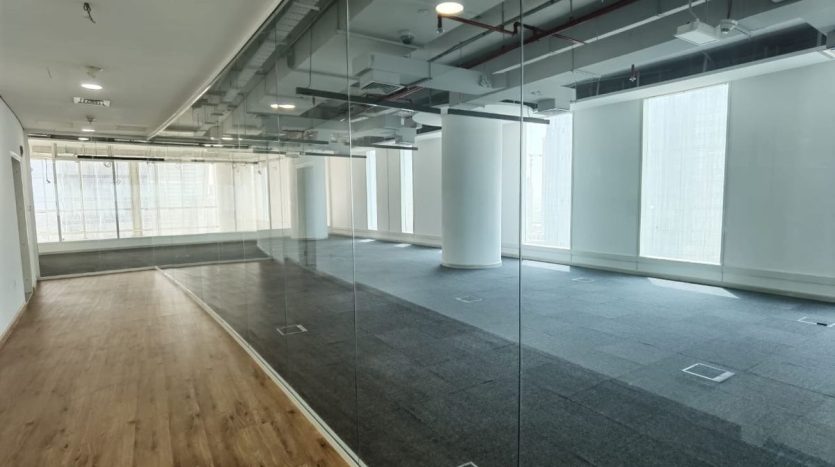 Офис в Бизнес-Бэй, Дубай, 662.7 м2 / в год