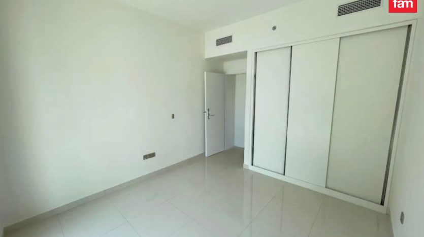Apartment on Dubai Harbour, Dubai, 2 bedrooms, 106.3 m2 / per year