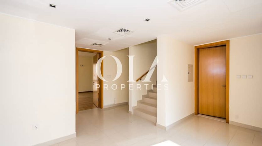 Вилла в Al Raha Gardens, Абу-Даби, 3 спальни, 301 м2 / в год