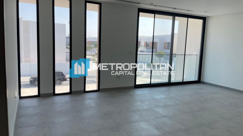 Villa on Saadiyat Island, Abu-Dhabi, 5 bedrooms, 332.6 m2 / per year