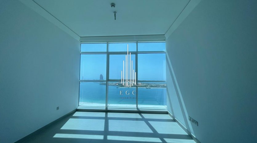 Квартира в Corniche Road, Абу-Даби, 5 спален, 399.9 м2 / в год
