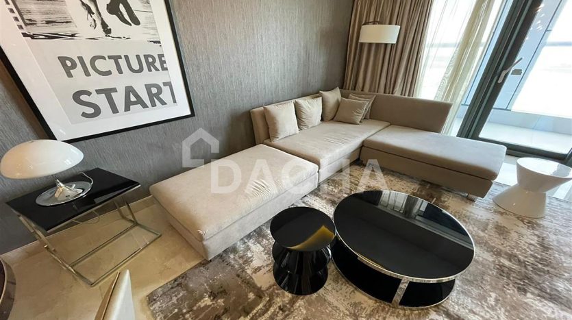 Apartment on Business Bay, Dubai, 1 bedroom, 86.2 m2 / per year