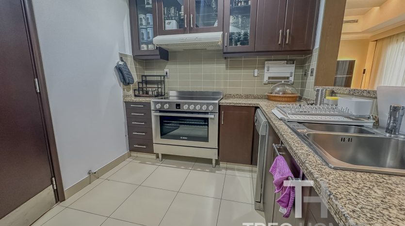 Townhouse on Rome, Dubai, 3 bedrooms, 304 m2 / per year