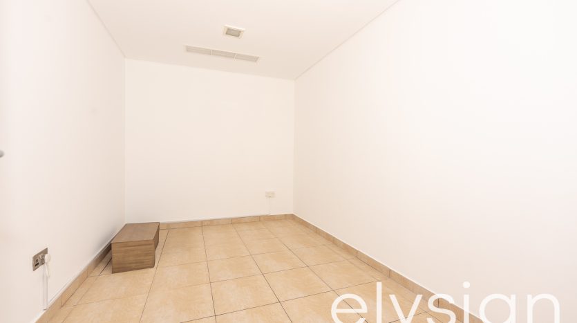 Townhouse on Palm Jumeirah, Dubai, 2 bedrooms, 376 m2 / per year