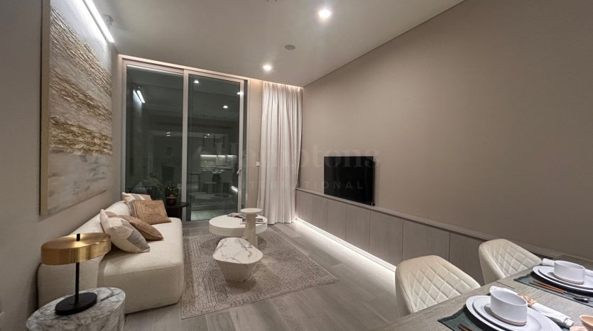 Apartment on Jumeirah Village Circle, Dubai, 1 bedroom, 100.1 m2  | Foto 1