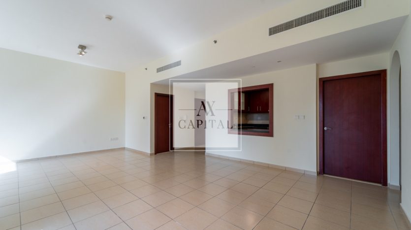 Квартира в Джумейра Бич Резиденс, Дубай, 3 спальни, 168.5 м2 / в год