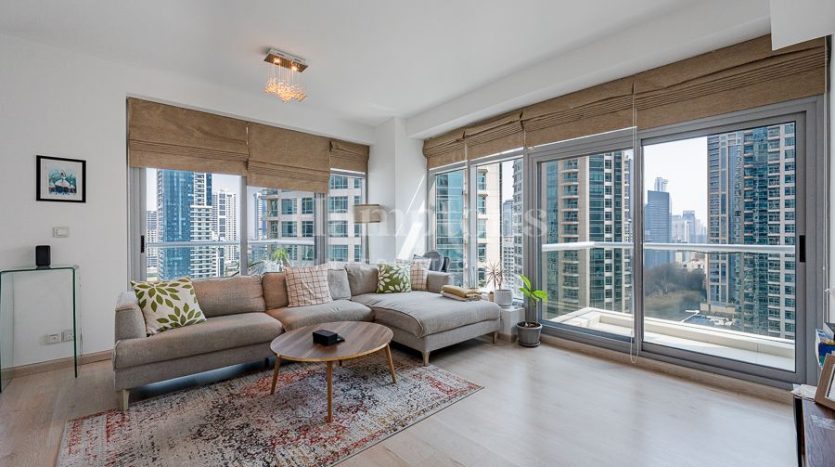 Apartment on Dubai Marina, 2 bedrooms, 135.9 m2 / per year