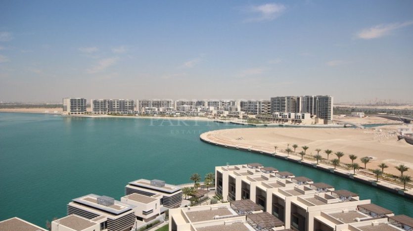 Квартира в Al Raha Beach, Абу-Даби, 4 спальни, 226.9 м2 / в год