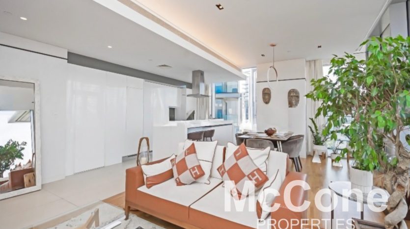 Apartment on Bluewaters, Dubai, 3 bedrooms, 196.21 m2 / per year