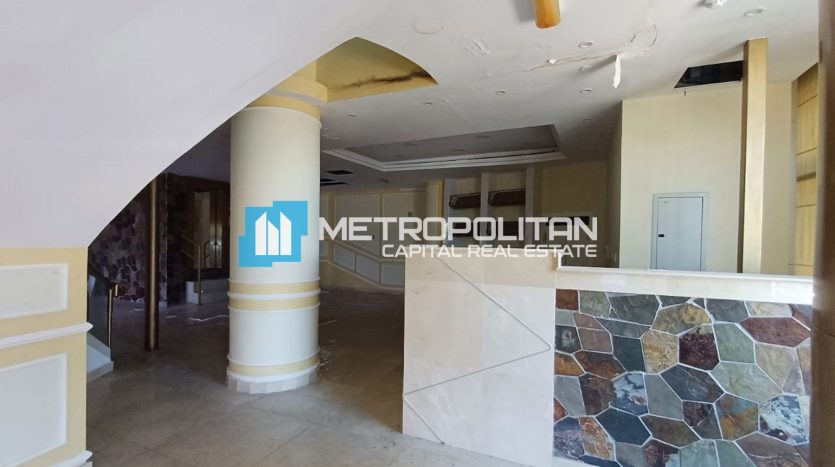 Магазин в Corniche Road, Абу-Даби, 399.9 м2 / в год
