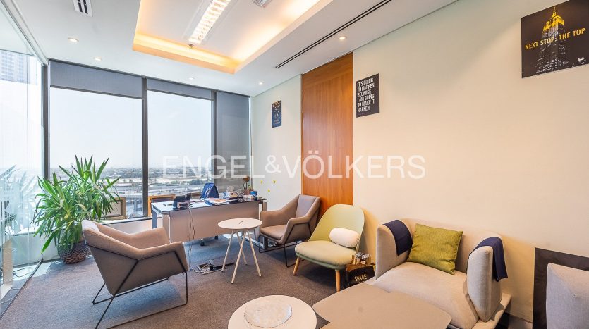 Office on Business Bay, Dubai, 74.7 m2 / per year