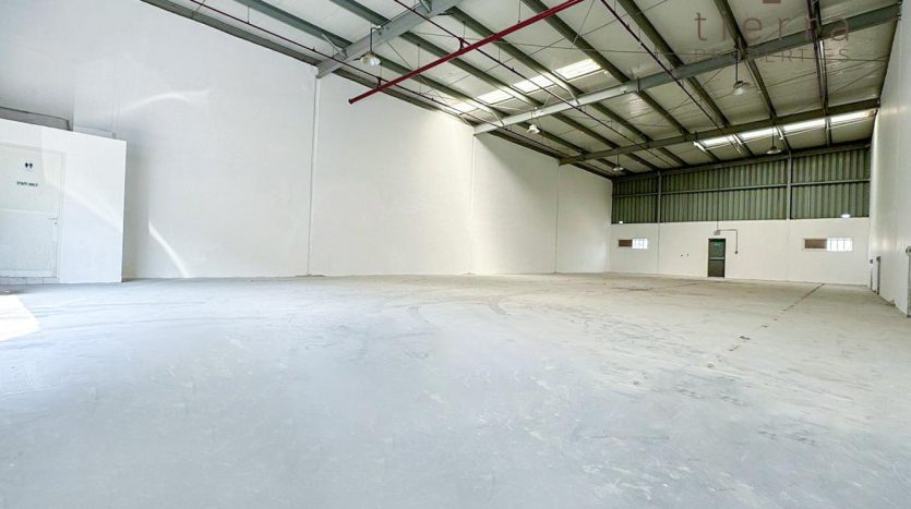 Коммерческая недвижимость в Al Quoz, Дубай, 329.8 м2 / в год