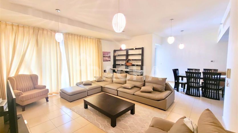 Apartment on Jumeirah Beach Residence, Dubai, 2 bedrooms, 120.1 m2 / per year