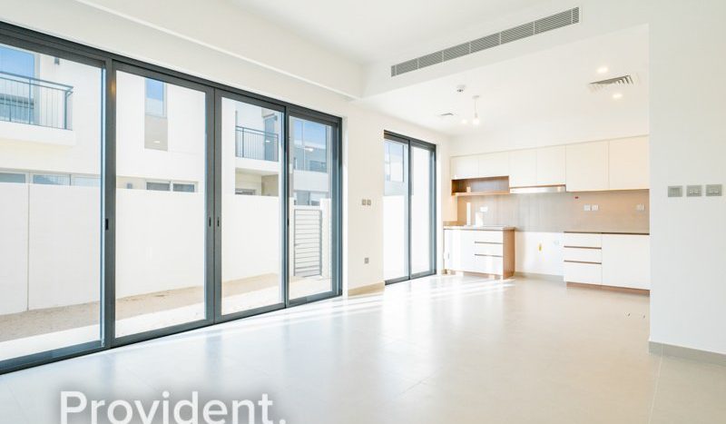 Townhouse on Arabian Ranches 2, Dubai, 4 bedrooms,  | Foto 1
