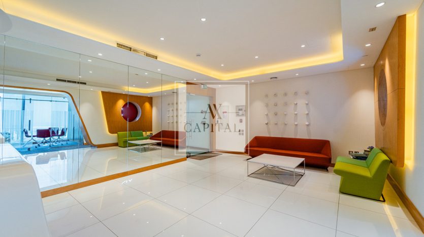 Office on Business Bay, Dubai, 228.4 m2 / per year