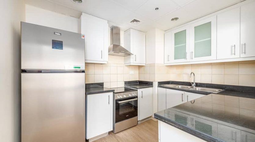 Apartment on Jumeirah Beach Residence, Dubai, 2 bedrooms, 131 m2 / per year