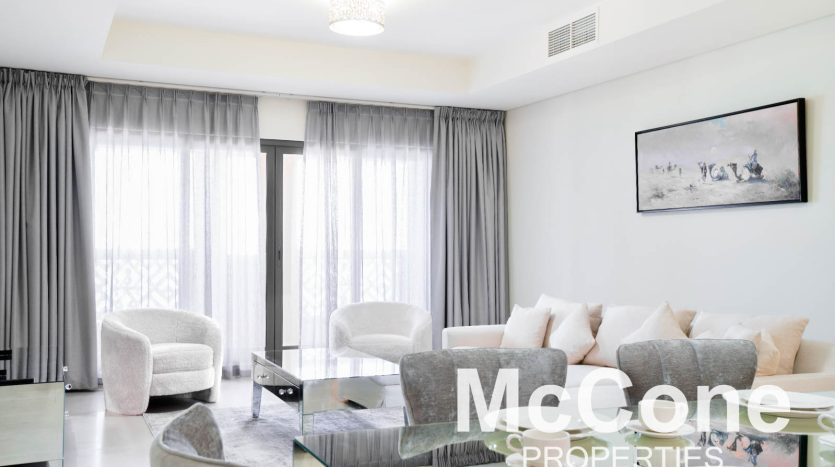 Apartment on Palm Jumeirah, Dubai, 2 bedrooms, 179.21 m2 / per year