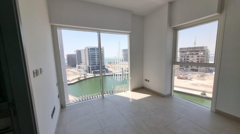 Квартира в Al Raha Beach, Абу-Даби, 3 спальни, 200 м2 / в год